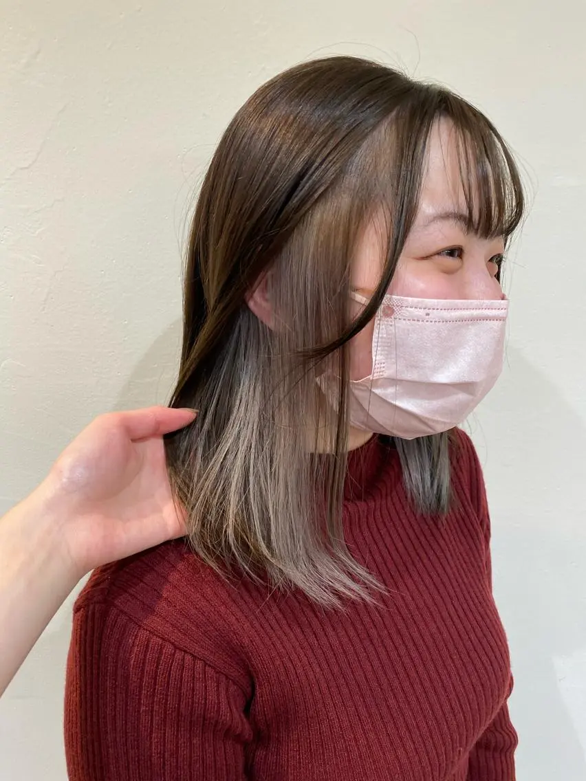 カラー ベージュカラー インナーカラー ミルクティーベージュ 石田 菜月のヘアスタイル