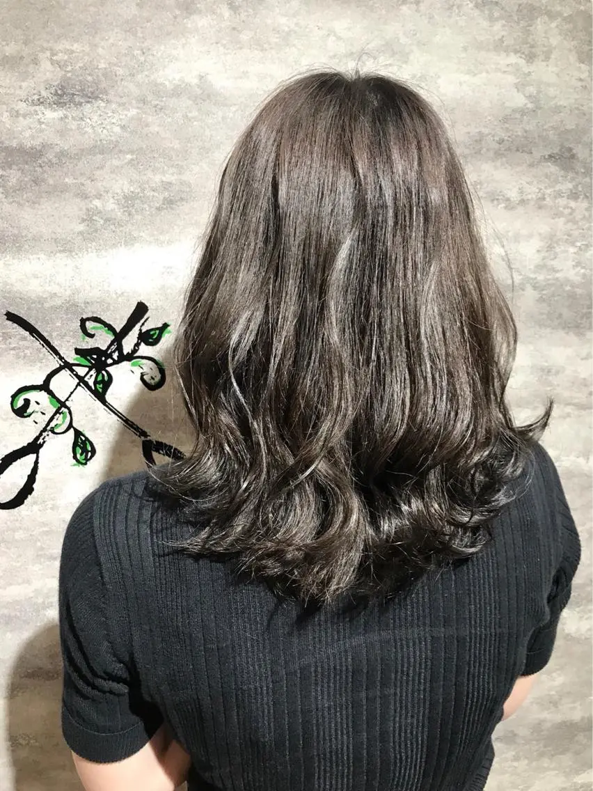 ミディアム カラー グレージュ 🫟Blanco🫟 Color&Careのヘアスタイル