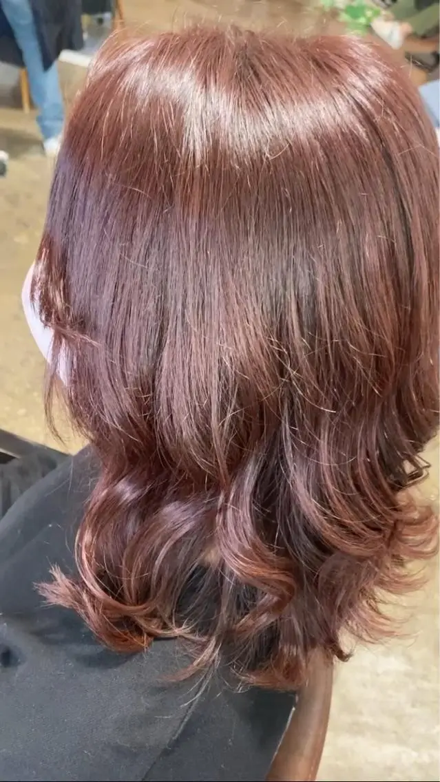 セミロング カラー ブラウンカラー 透明感カラー 似合わせ🩵悩んだら 💭KAE 🫟のヘアスタイル