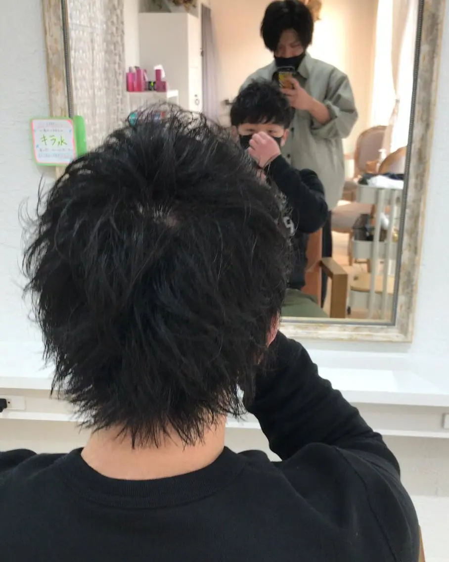 ショート パーマ メンズ ニュアンスパーマ／ レイヤー／茶屋町のヘアスタイル