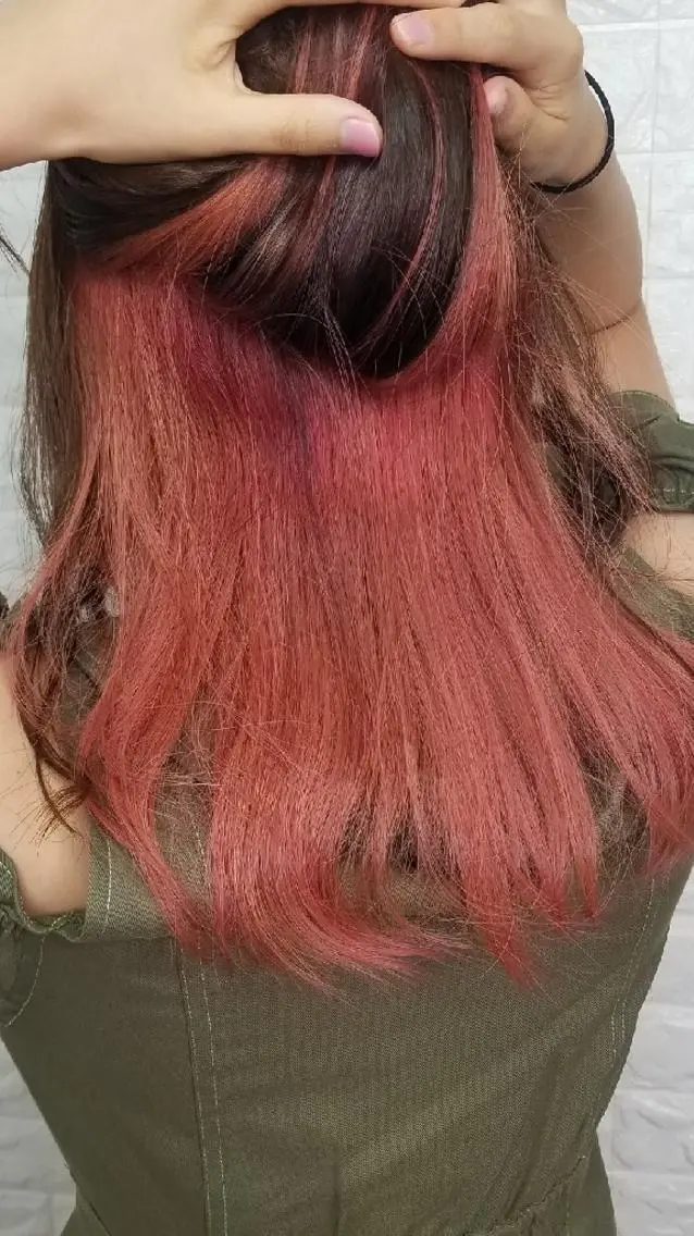 セミロング 高口 雅のヘアスタイル