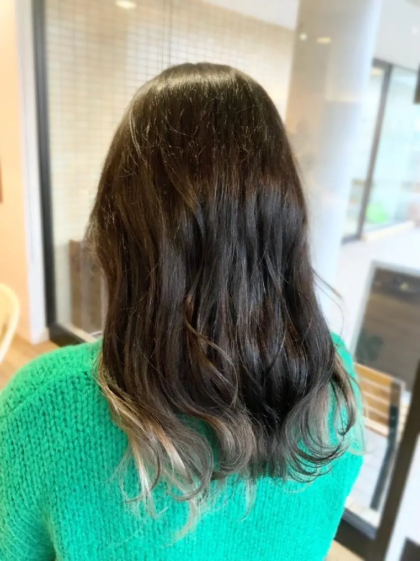 カラー グレージュ ヘアカラー トリートメント 堀 望美のヘアスタイル