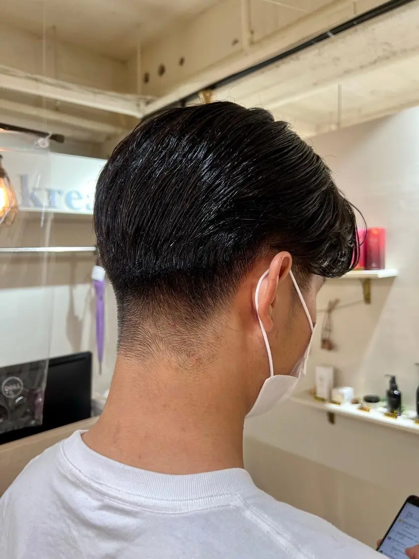 ショート パーマ メンズ センターパート メンズカットパーマ ✂️ JOYAのヘアスタイル