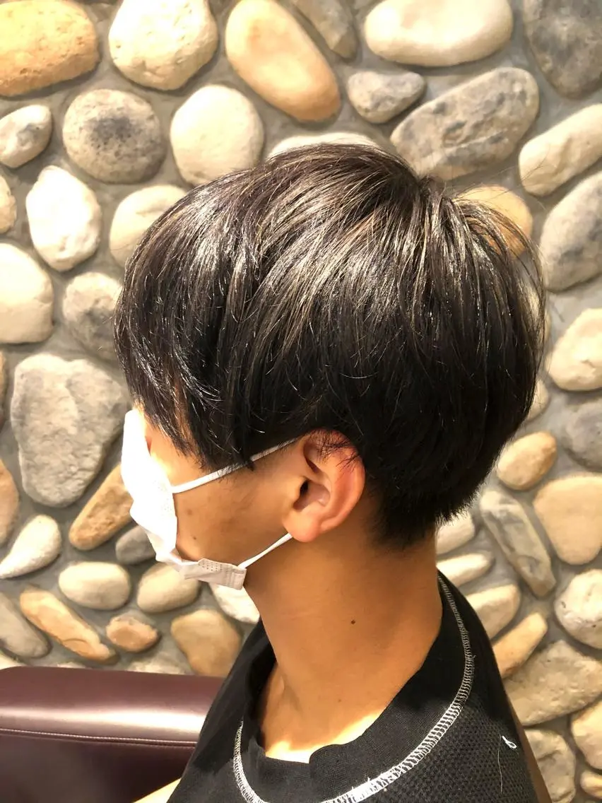 ショート カラー メンズ カット ヘアカラー トリートメント 岩谷 愛依のヘアスタイル