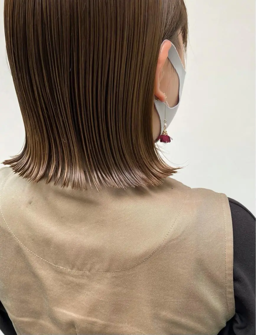 ミディアム カラー ブリーチ グレージュ ブリーチなしカラー tonari 梅田、中崎町のヘアスタイル