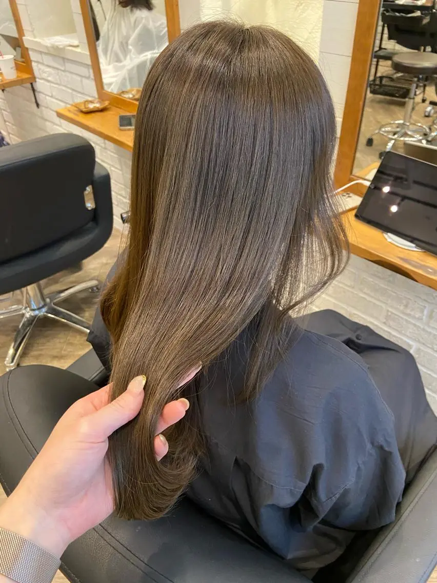 ロング カラー ベージュカラー グレージュ オリーブベージュ オリーブカラー オリーブグレージュ 🌟アレンジが似合う カラー🌟Rumiのヘアスタイル