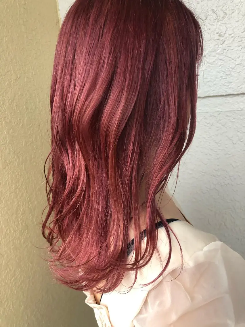 ミディアム カラー ブリーチ デザインカット カット ヘアカラー レイヤーカット匠 イソザキノリユキのヘアスタイル