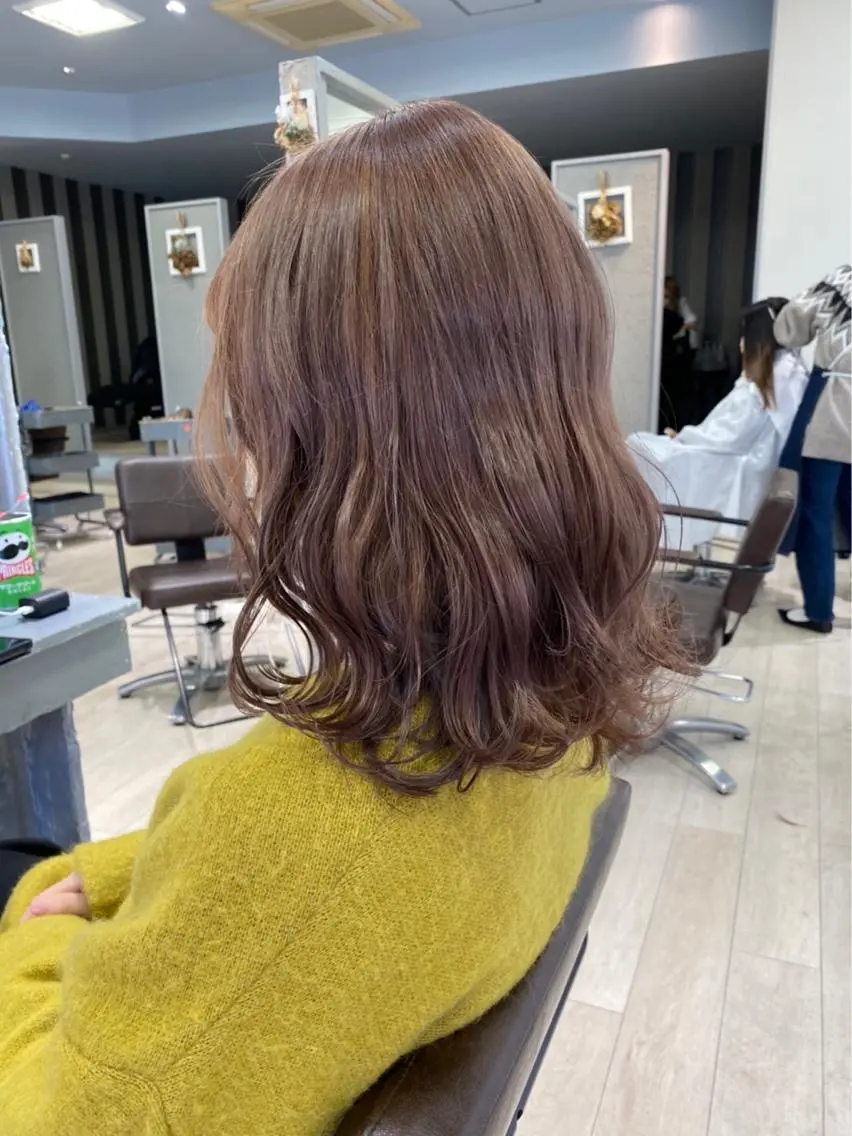 ミディアム カラー 村上 佳織のヘアスタイル