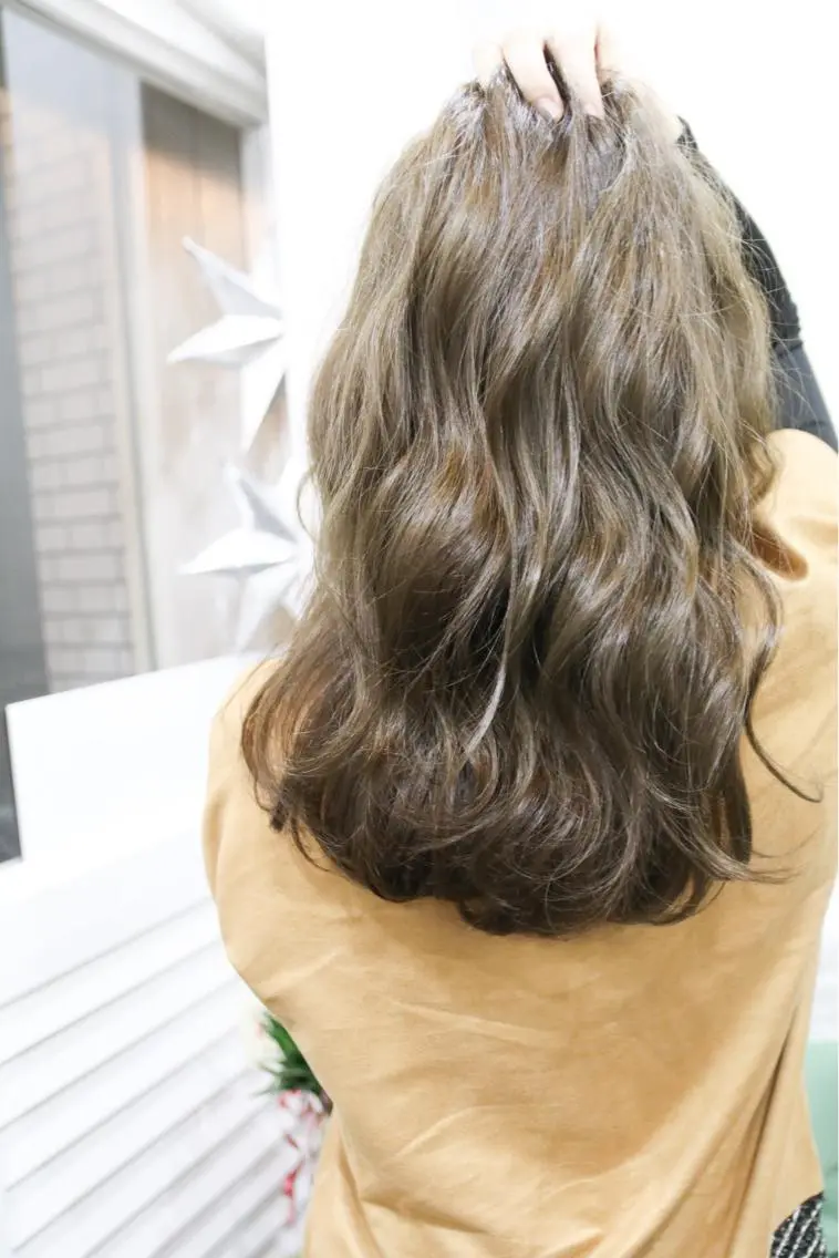 セミロング 新福島店長 植松裕也のヘアスタイル