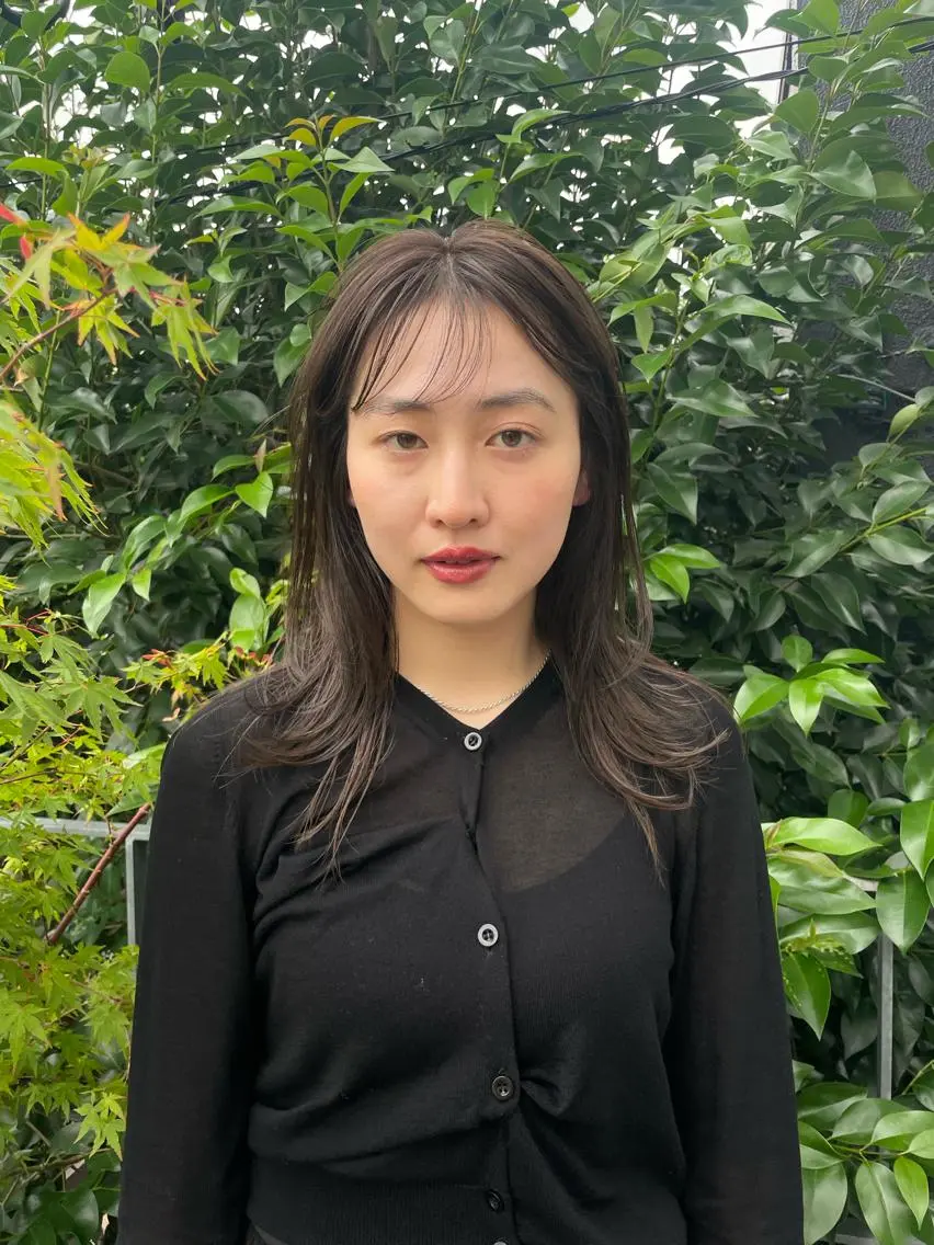 ミディアム カット 佐伯 和佳のヘアスタイル