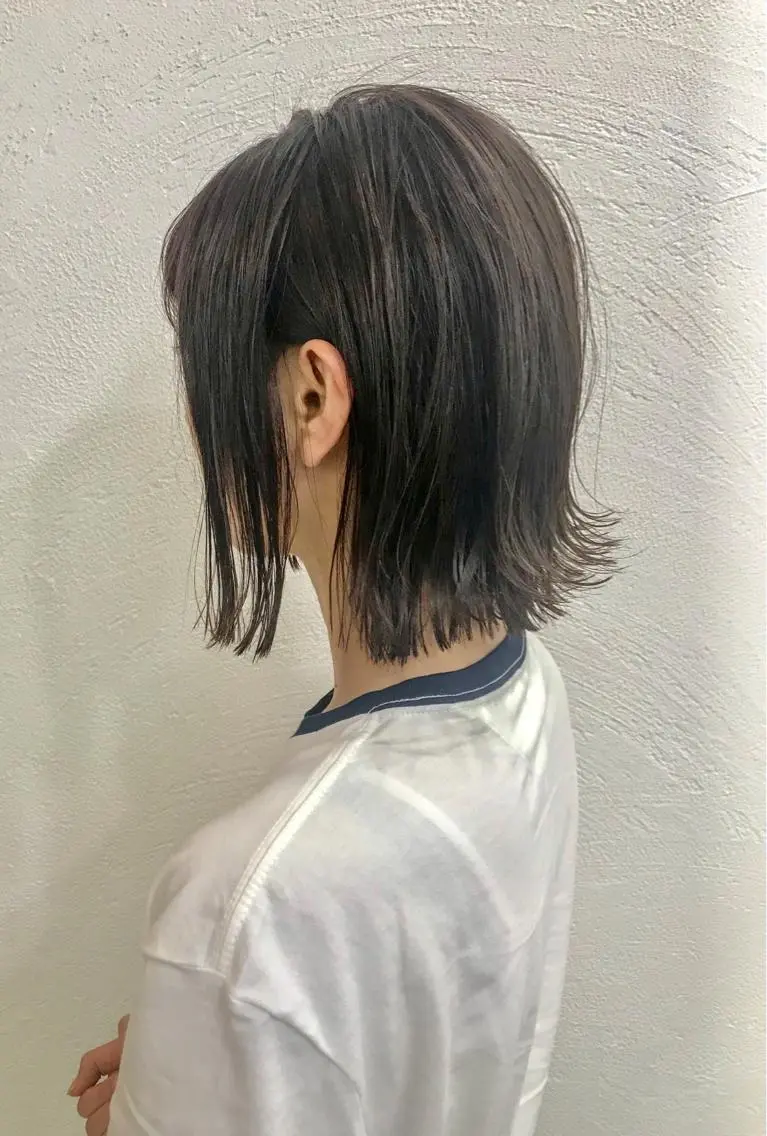 ミディアム 切りっぱなしボブ ボブ 💫カットはなんでも 得意です✂️のヘアスタイル