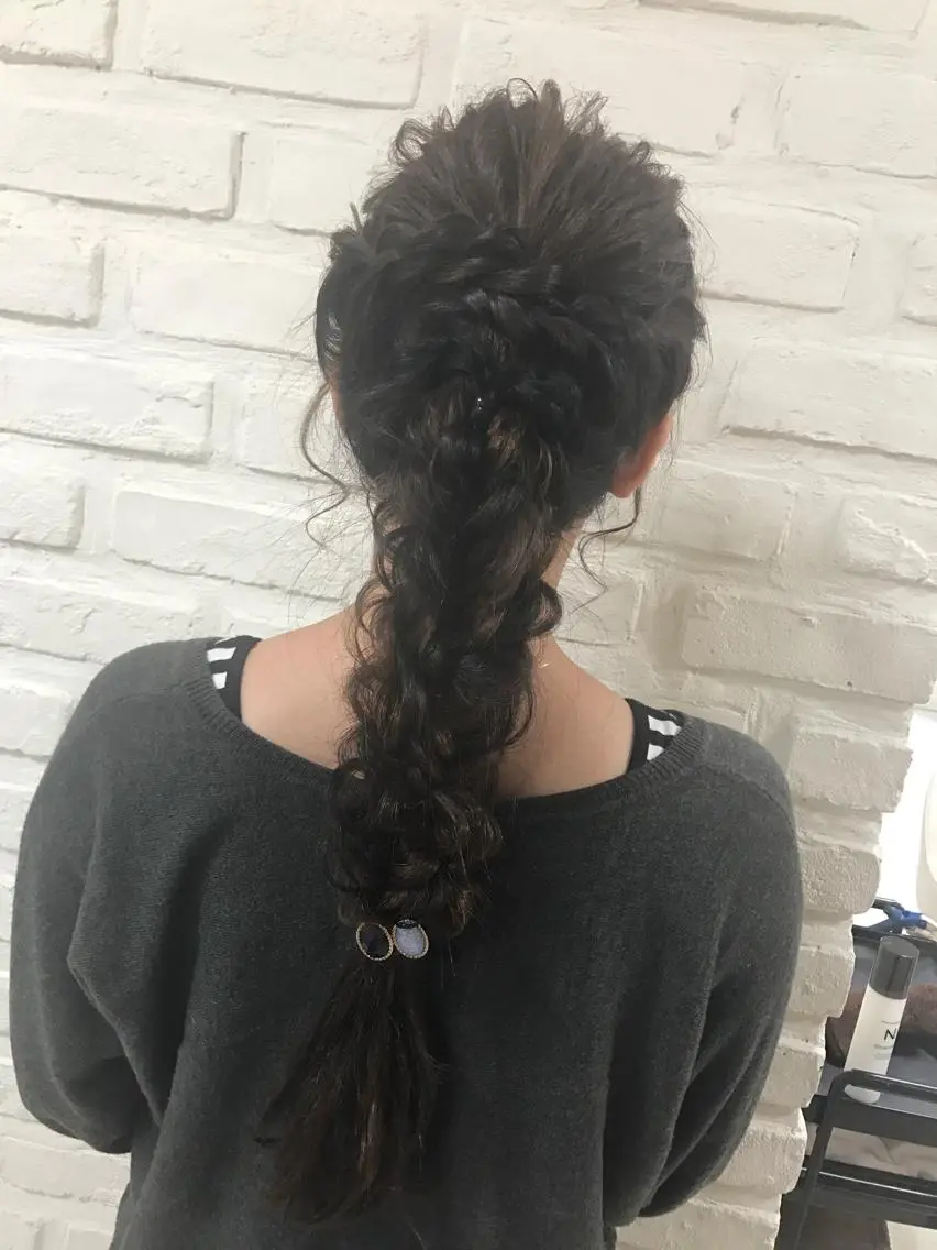 ロング ヘアアレンジ ロング ヘアセット 【暖色カラー特化】 中山由梨のヘアスタイル
