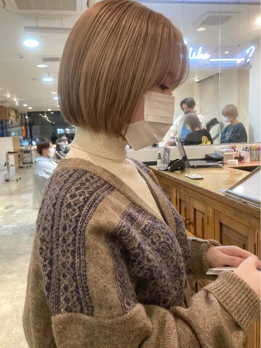 ショート カラー ハイトーンカラー ボブ カット ヘアカラー カラーリスト菅野 竜矢🌈のヘアスタイル