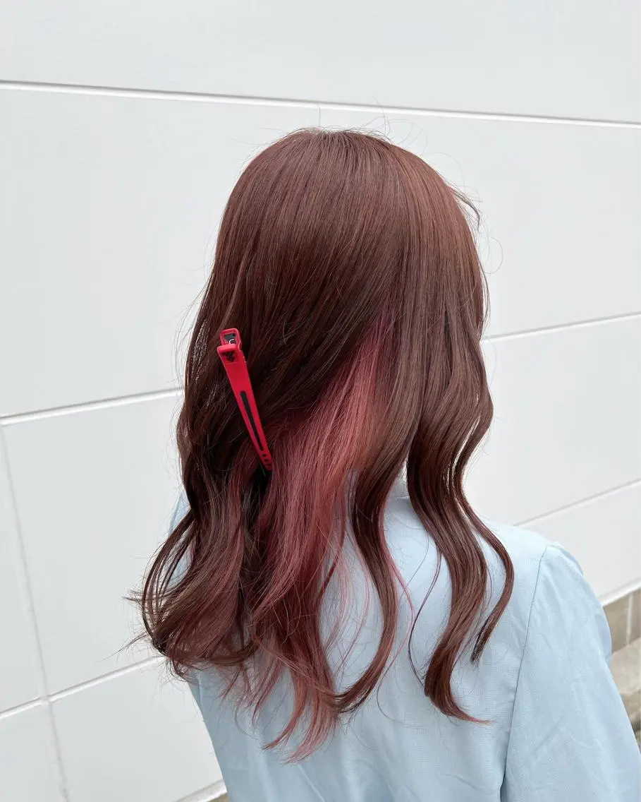 セミロング カラー ブリーチ ブラウンカラー インナーカラー ピンクカラー ピンクブラウン ヘアカラー まさき✂︎ /ブリーチカラーのヘアスタイル