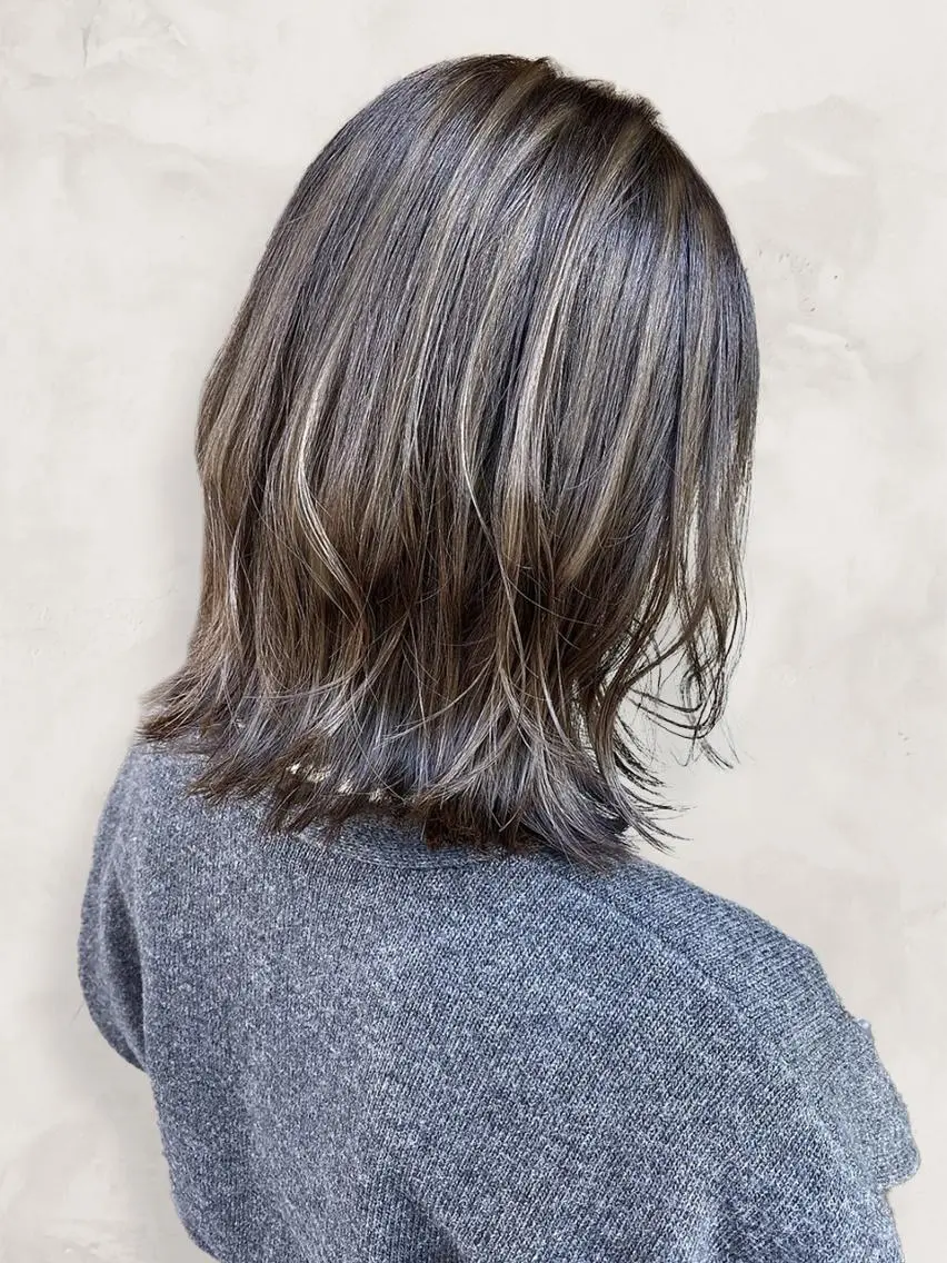 ミディアム カラー ボブレイヤー ボブ レイヤーカット 似合わせカット 小顔カット カット ヘアカラー トリートメント グレージュ×レイヤー 藤生 和宏のヘアスタイル
