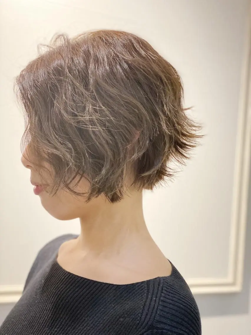 ショート ハンサムショート ボブ ショートヘア ヘアカラー 川越 輝梨奈のヘアスタイル
