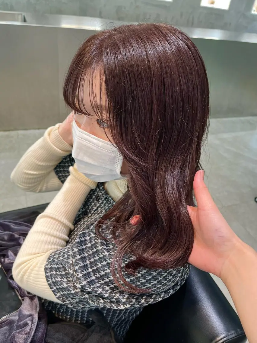 セミロング カラー 🐩透明感ミルクティ ーピンクニイナ🐩のヘアスタイル