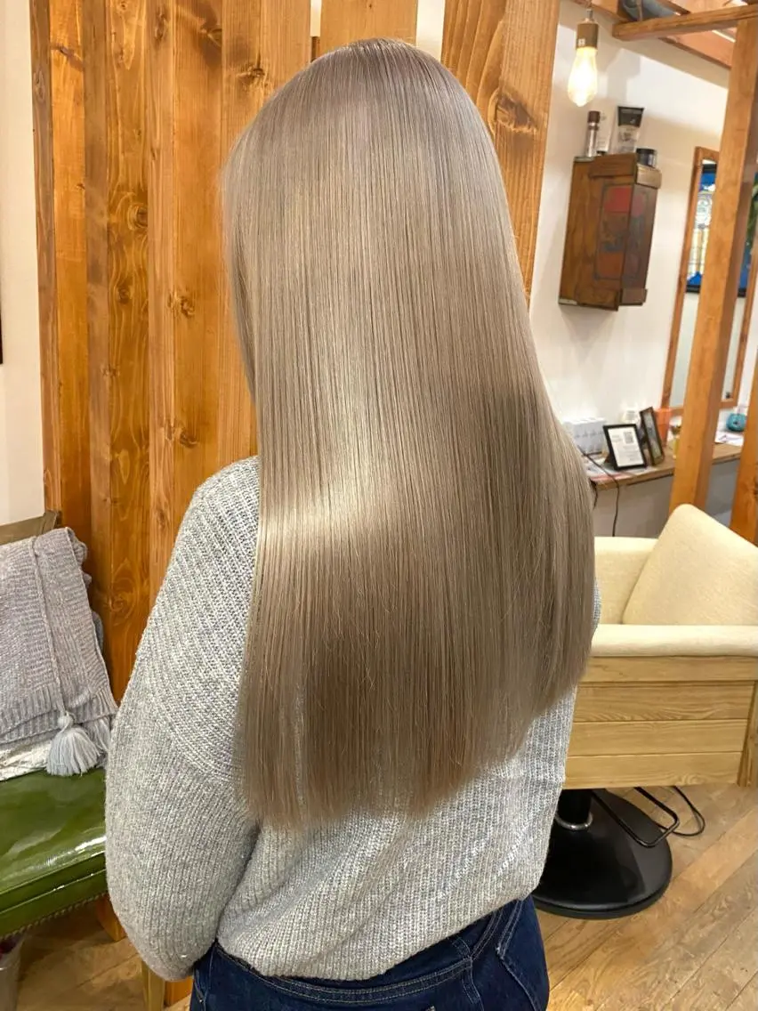 ロング カラー カット ヘアカラー トリートメント 馬場 涼平のヘアスタイル