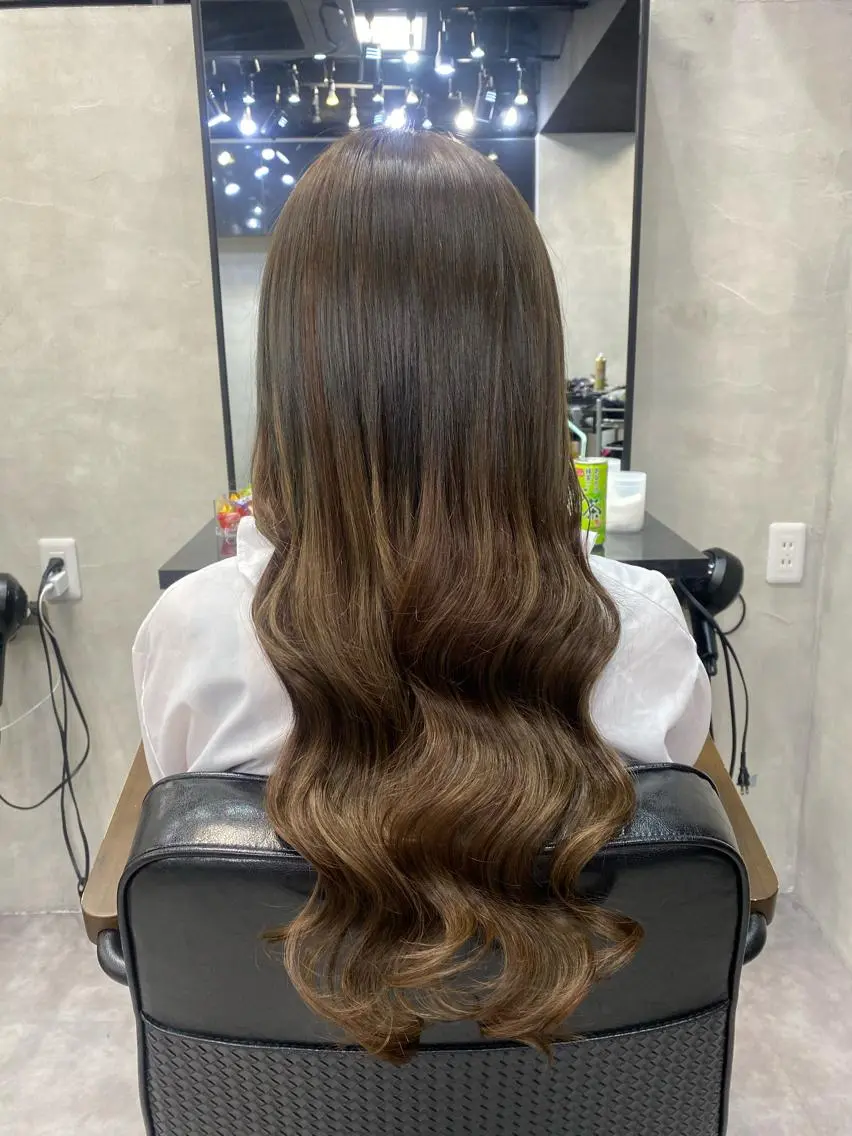ミディアム カラー ヘアアレンジ FAAM Tsuneのヘアスタイル