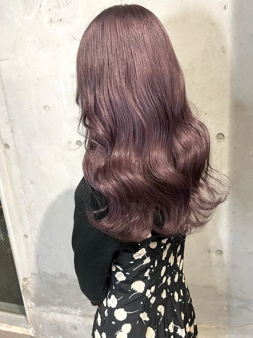 セミロング カラー ヘアアレンジ パープルカラー シルバー ヘアカラー トリートメント lani ブリーチ /ダブルカラーのヘアスタイル