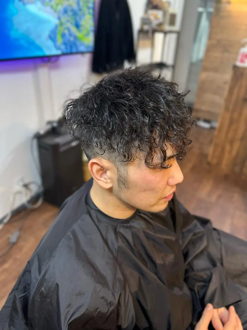 ミディアム カット パーマ トリートメント Luzir⭐︎ GEN⭐︎のヘアスタイル