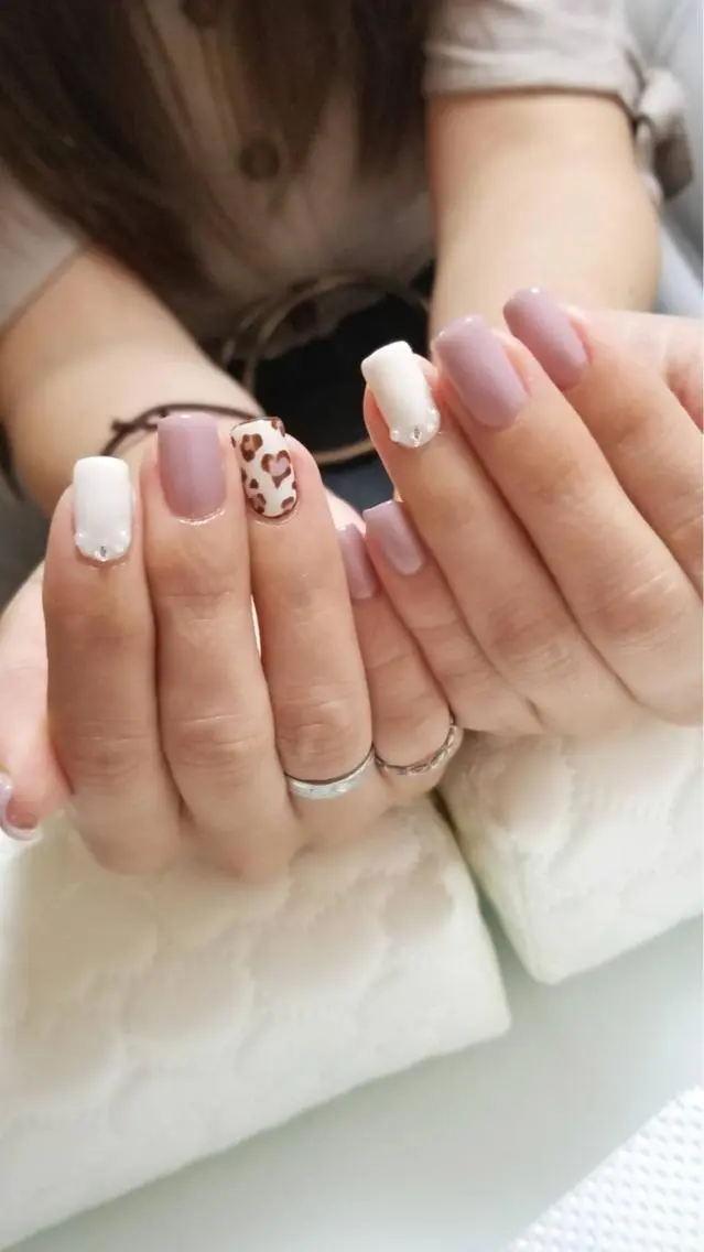 ネイル アートネイル 長さ出し フットネイル グリーン ニュアンスネイル Lily Roseスタッフ一同のマツエク・マツパデザイン