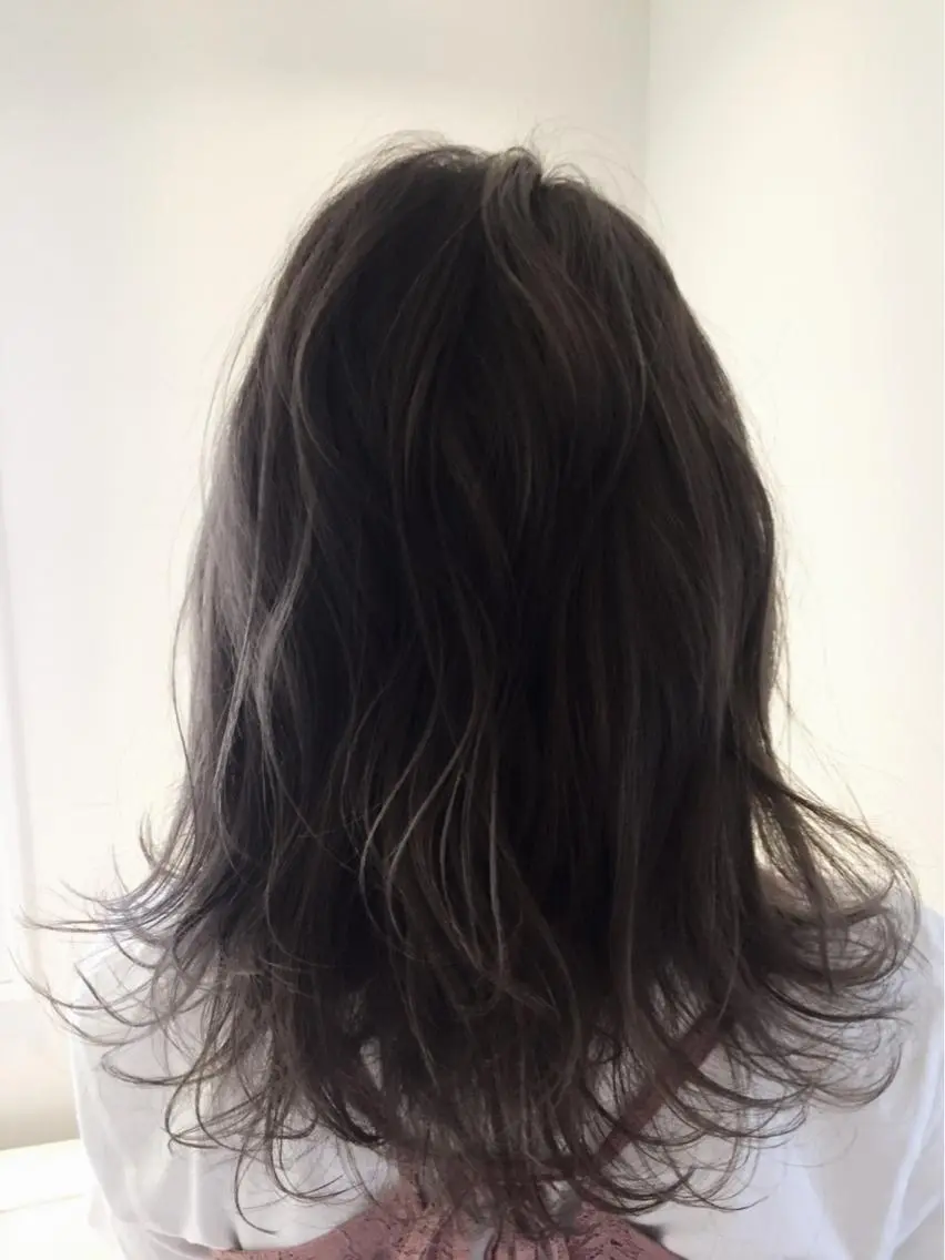 セミロング カラー ヘアアレンジ ブリーチ グレージュ イルミナカラー ミルクティーグレージュ ピンクカラー ✨ハイクオリティ✨ 山本香也のヘアスタイル