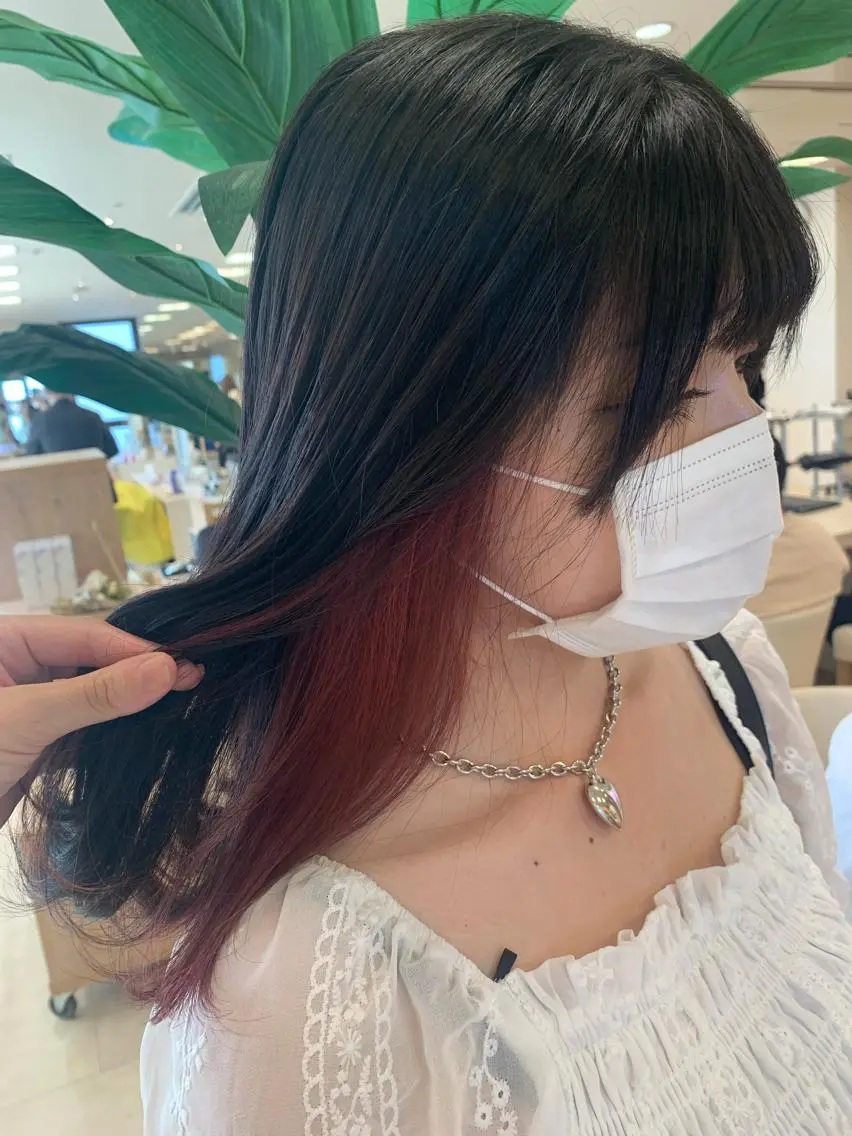 セミロング カラー 暖色/ブリーチカラー 🎀 M i k uのヘアスタイル