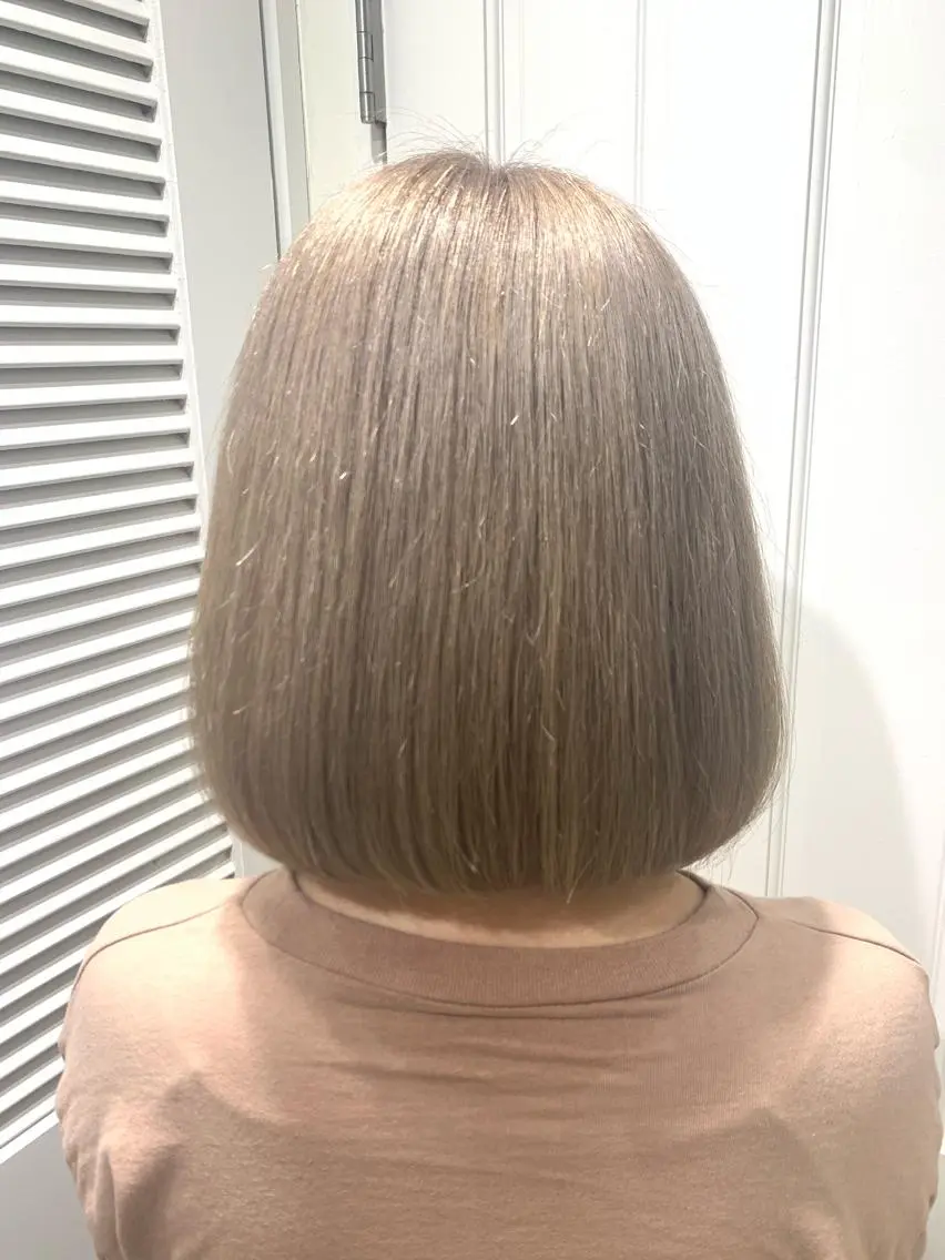 ミディアム ヘアカラー トリートメント 渋谷ハイトーン/ デザインカラー阿部のヘアスタイル