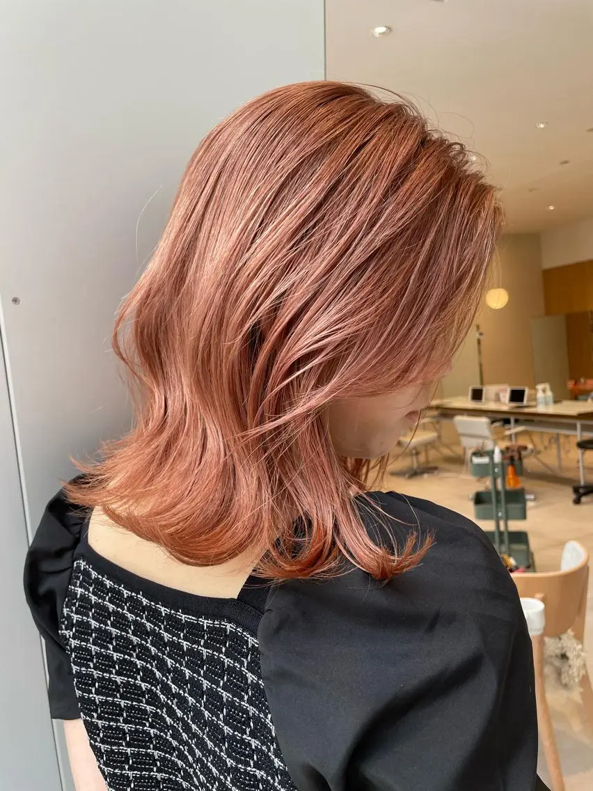 ミディアム カット ヘアカラー トリートメント レイヤー専門家 ダブルカラー修のヘアスタイル