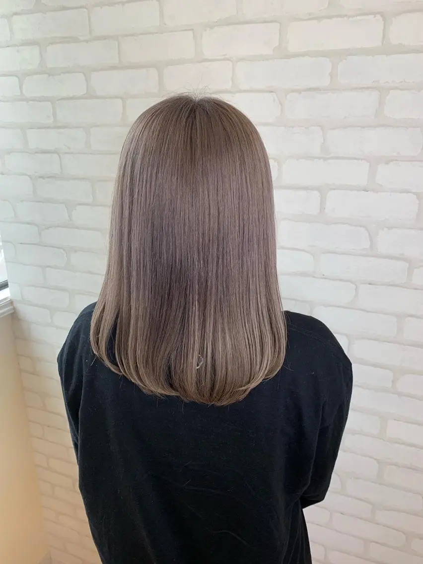 ミディアム カラー ヘアアレンジ アッシュ ブルーカラー ブルージュ 透明感カラー グラデーションカラー カット ヘアカラー トリートメント ✨艶髪✨透明感✨ 山内大樹のヘアスタイル