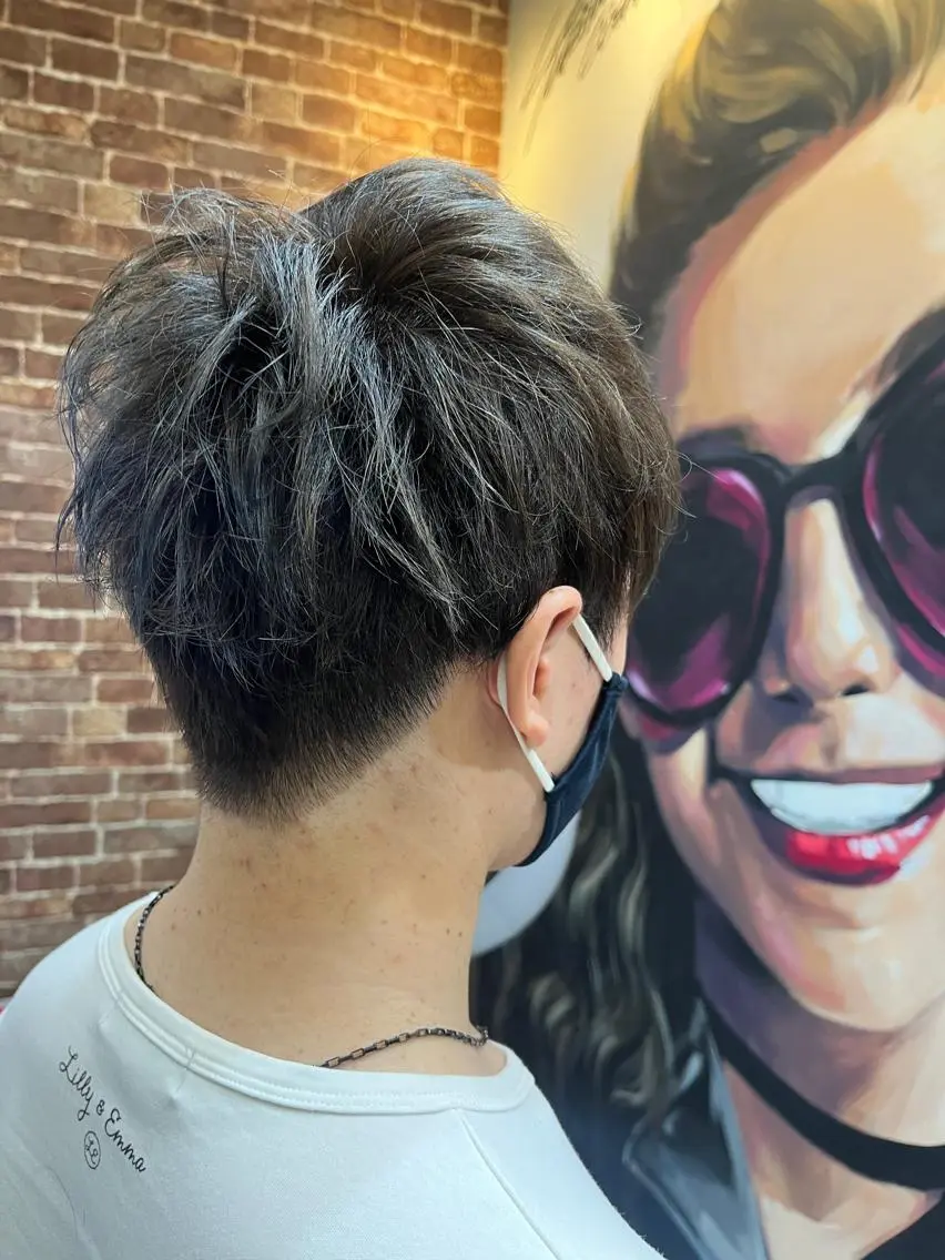 ショート メンズ メンズパーマ ケアカラー ピンクブラウン 外国人風カラー ショートヘア 久木原 ゆりのヘアスタイル