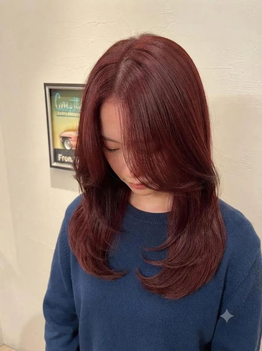 セミロング カラー レッドカラー レイヤーカット カット ヘアカラー トリートメント ヘッドスパ flencia 丸 和博|カットのヘアスタイル