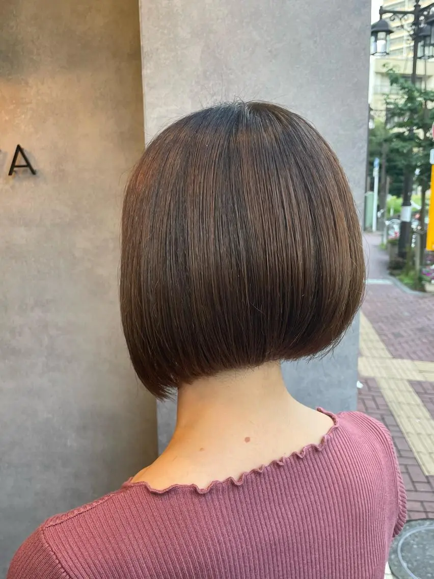 ショート レイヤーカット/ ダブルカラー/ナナミのヘアスタイル