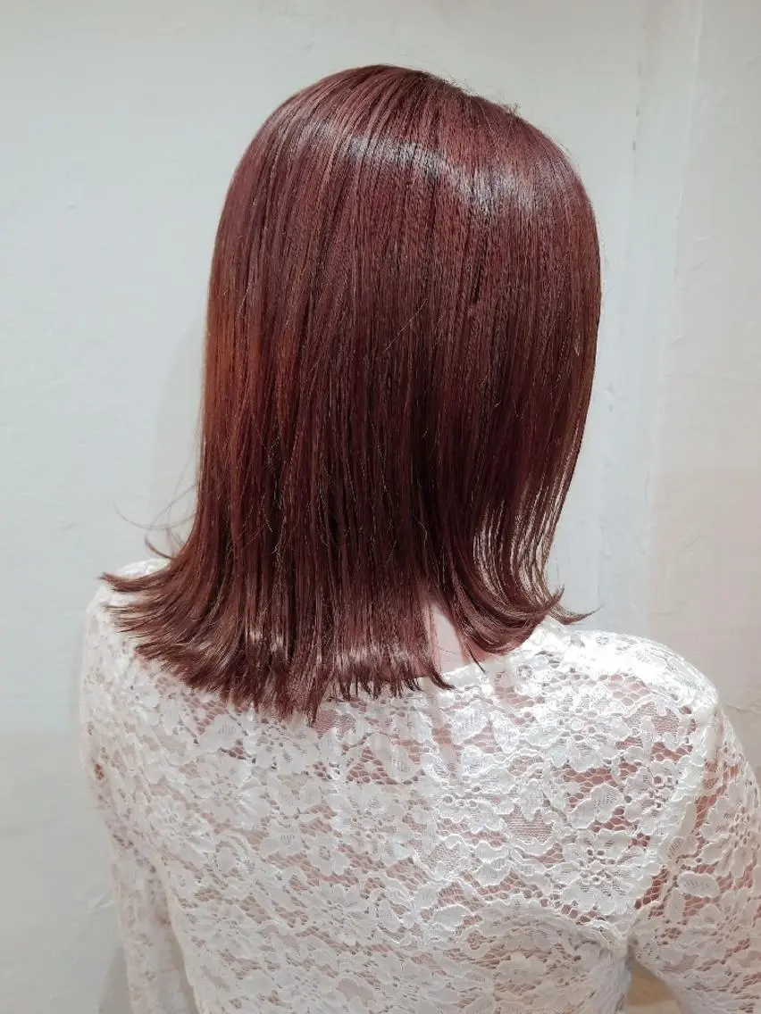ミディアム カラー ブラウンカラー ショコラブラウン イルミナカラー ピンクカラー カット ヘアカラー トリートメント すずき えりのヘアスタイル