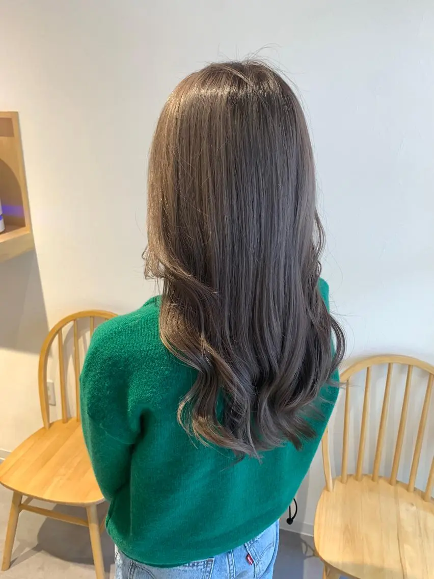 セミロング カラー ブリーチ 透明感カラー グレージュ カット ヘアカラー 縮毛矯正 トリートメント 寺山 雄哉のヘアスタイル