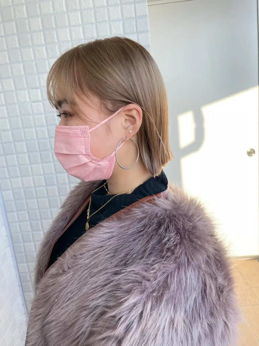 ショート カラー ベージュカラー ミルキーベージュ ボブ カット ヘアカラー トリートメント ヘアセット メンズ特化 パーマ/オザワのヘアスタイル