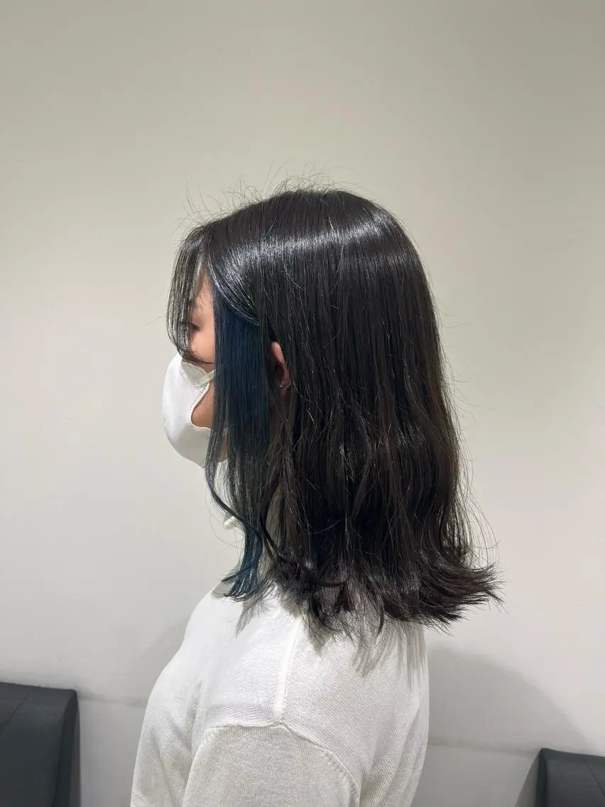 ミディアム カラー アッシュ アッシュグレー アッシュグレージュ ブリーチ ブルーカラー ヘアカラー トリートメント 【暖色カラー特化】 中山由梨のヘアスタイル