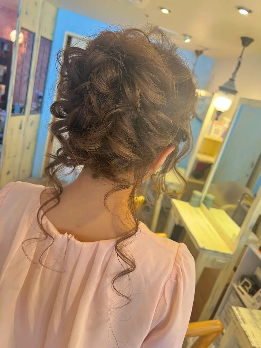 ロング ヘアアレンジ 結婚式・ブライダル ヘアセット 早朝、日祝セット🉑 TSUBASAのヘアスタイル