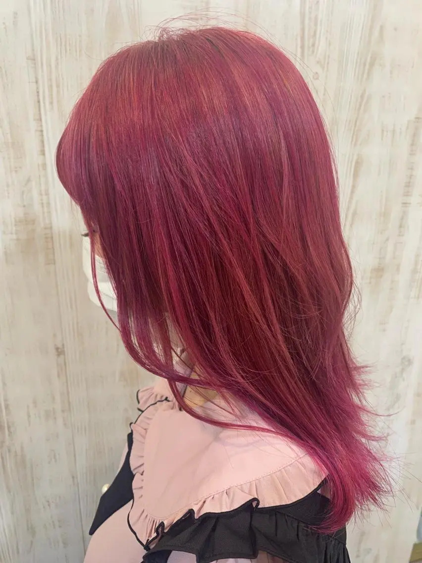 セミロング カラー 松浦 るなのヘアスタイル