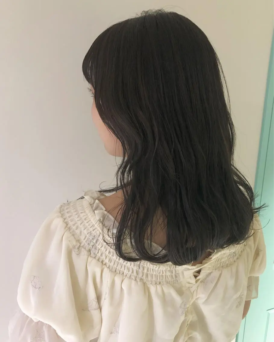 セミロング カラー グレージュ ヘアカラー トリートメント 🍊新宿南口🍊 ERINAのヘアスタイル