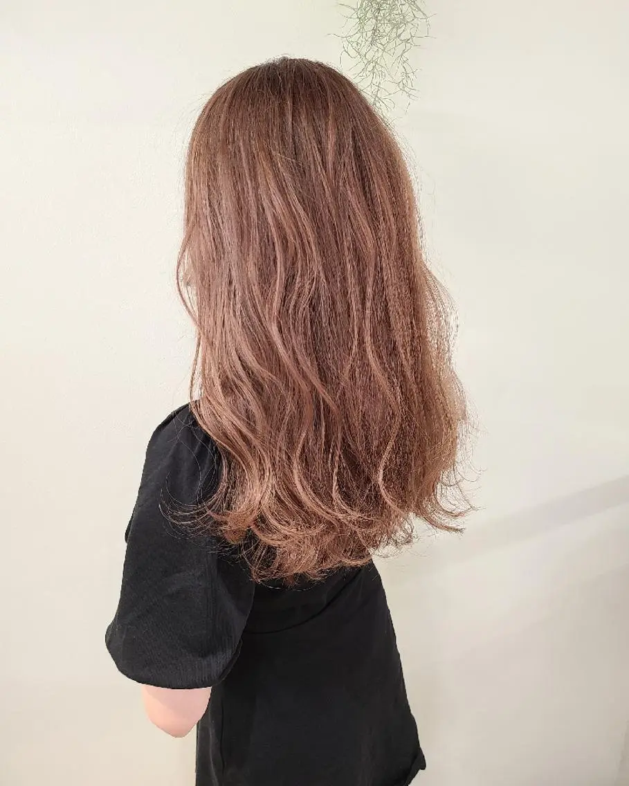 ロング カラー ベージュカラー ブリーチ ピンクカラー ピンクベージュ Stirmaison RYUSEIのヘアスタイル