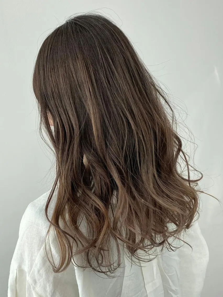 セミロング カット パーマ トリートメント 【公式】amble luxe池袋東口🩷のヘアスタイル