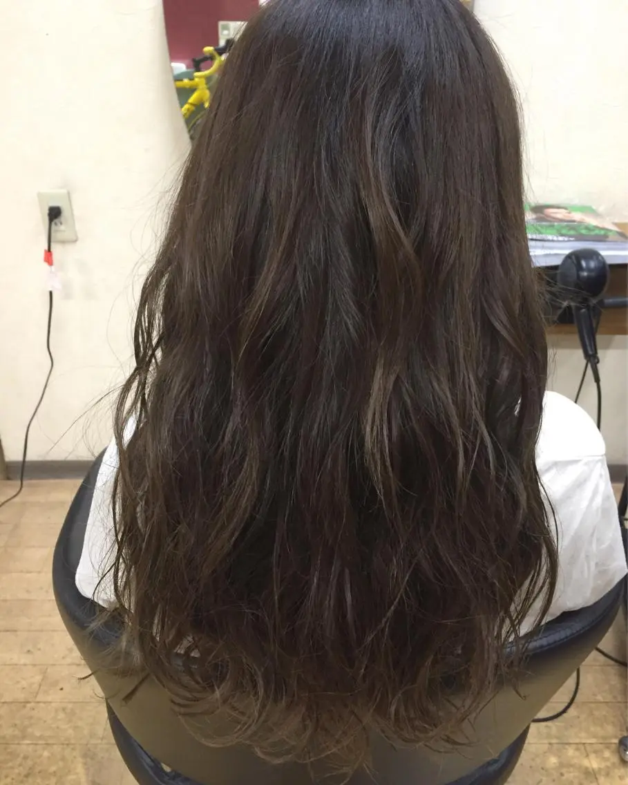 ロング カラー グレージュ 撮影モデルさん募集 渡邊直幸のヘアスタイル