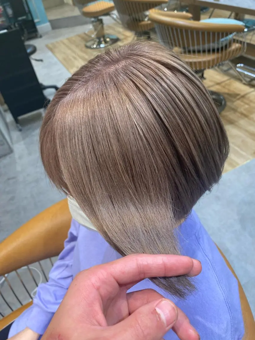 ショート カラー 🌈ブリーチ特化🌈 MINATOのヘアスタイル
