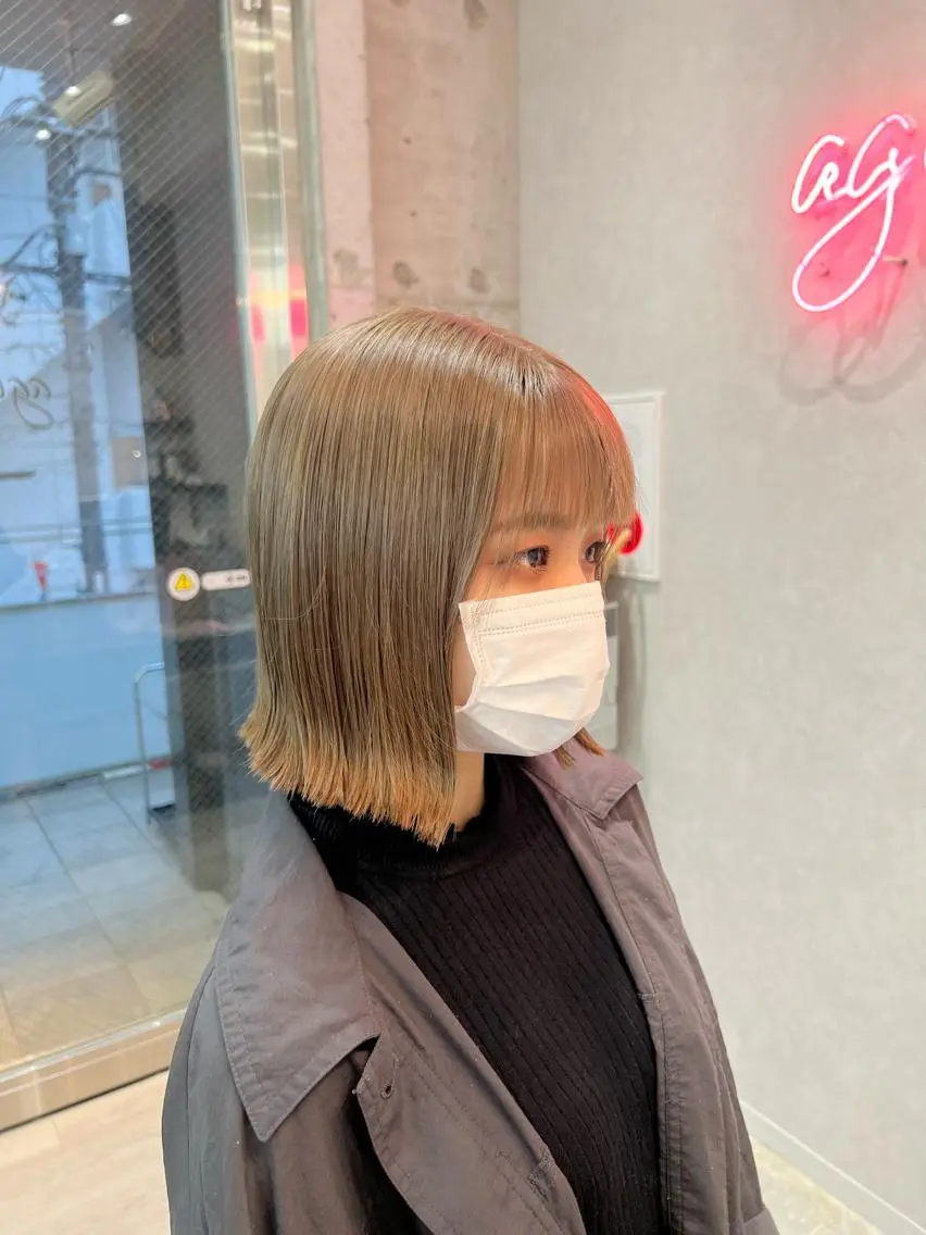 セミロング カラー パーマ ヘアアレンジ メンズ キッズ ネイル マツエク・マツパ アイブロウ ベージュカラー ミルクティーベージュ 髪質改善ストレート sotaのヘアスタイル