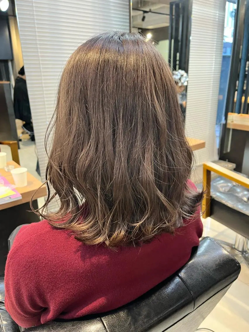 ミディアム カラー ヘアアレンジ キッズ ネイル マツエク・マツパ 透明感カラー🤎 ゆりのヘアスタイル
