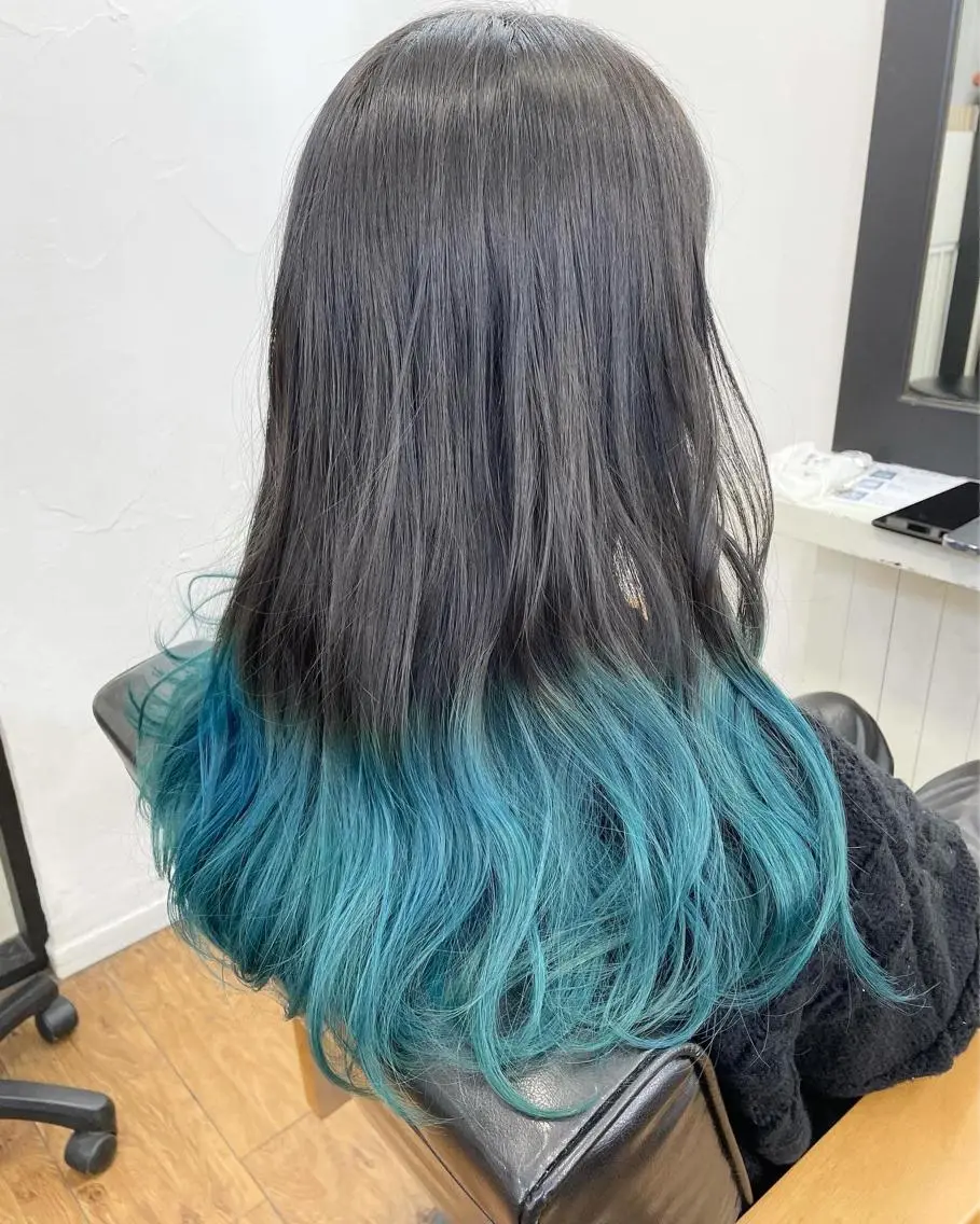 ロング 青木 優歩のヘアスタイル