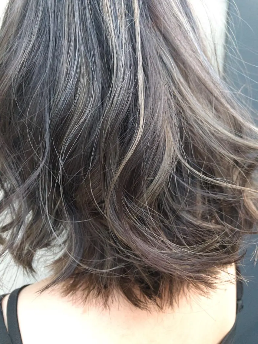 ミディアム カラー パーマ ヘアアレンジ ハイライトカラー ハイライト 色落ちまでキレイに! !女性サロンのヘアスタイル