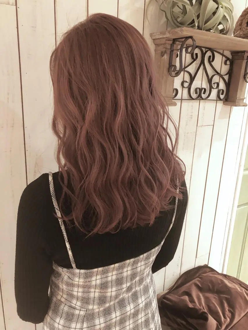 セミロング カラー ベージュカラー ピンクカラー ピンクベージュ Noe心斎橋 堀田 朋宏のヘアスタイル